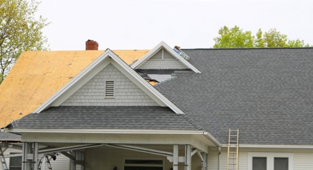 Marketing Ideas for Roofers: 3 Ways to Get More Customers Online